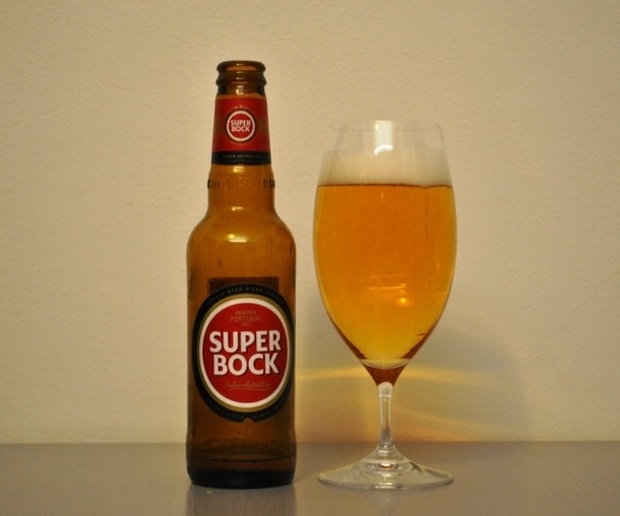 Portugalské pivo Super Bock