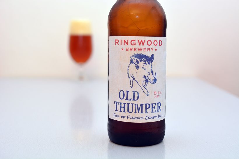 Len priemerné pivo z Anglicka (Old Thumper)