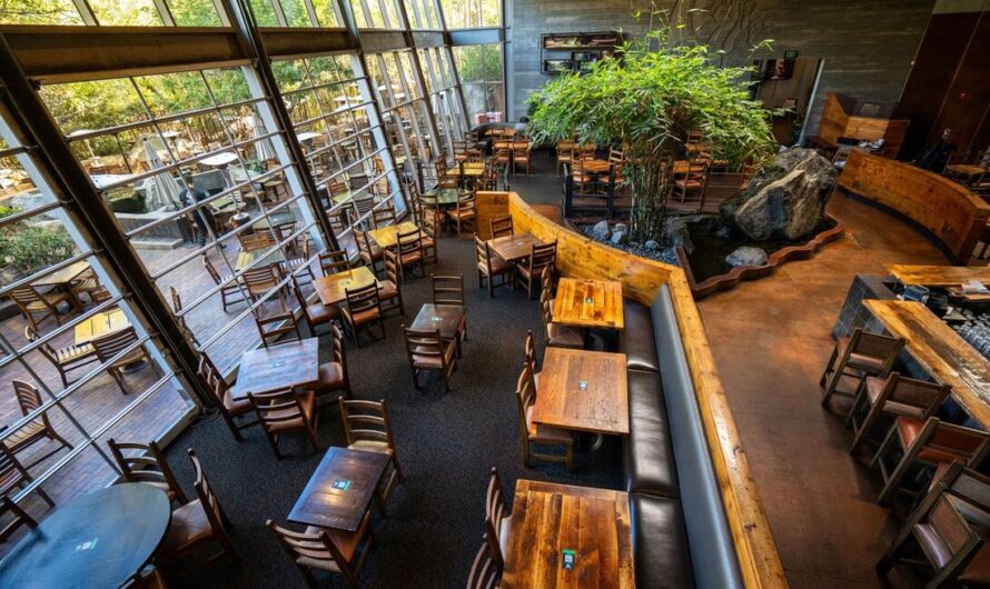Stone World Bistro & Gardens 01